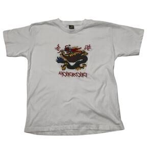 Vintage 80s/90s Dragon Embroidered T-Shirt XL 100% Cotton |Made in Hong Kong